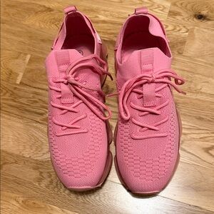 Stylish Pink Women's Sneakers